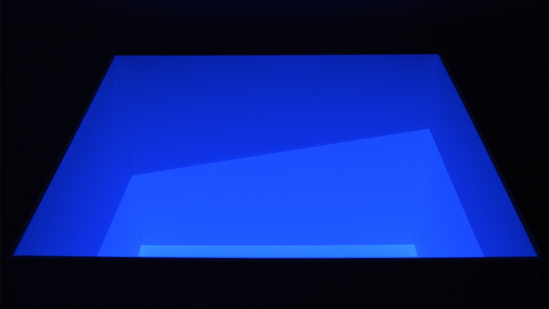 青いスクリーン